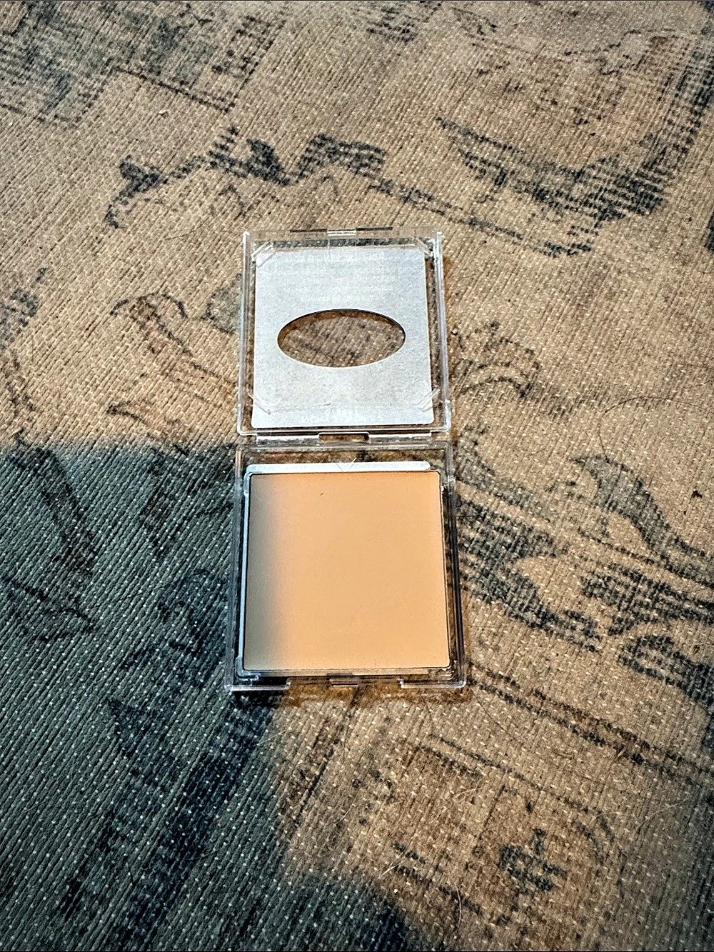 Mary Kay Endless Performance Crème-to-Powder Foundation Ivory 2 Foundation 0.35
